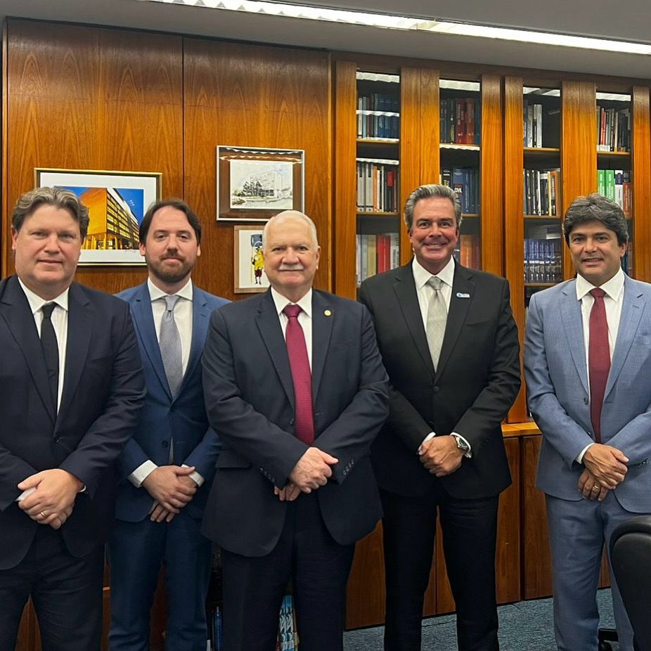 AnoregSC participa de visita institucional em Brasília